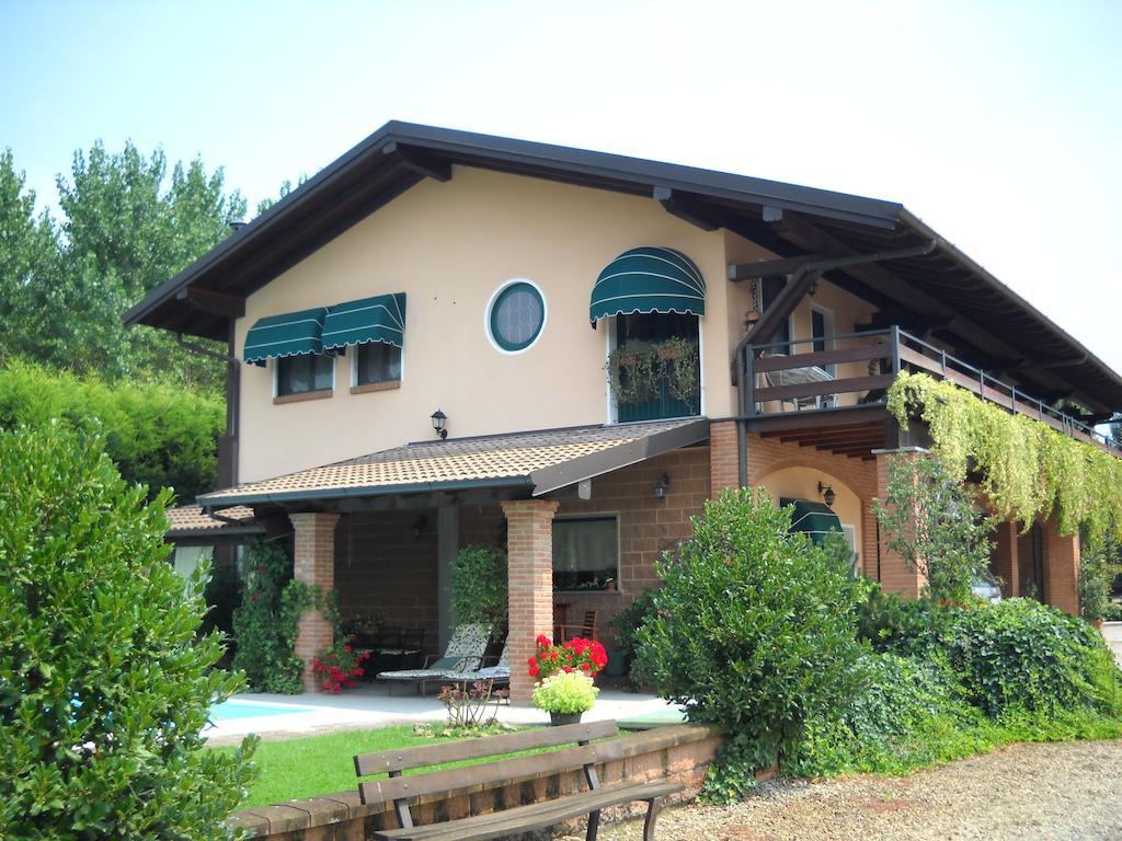 Villa Agriturismo Maiocchi Borgarello Exterior foto